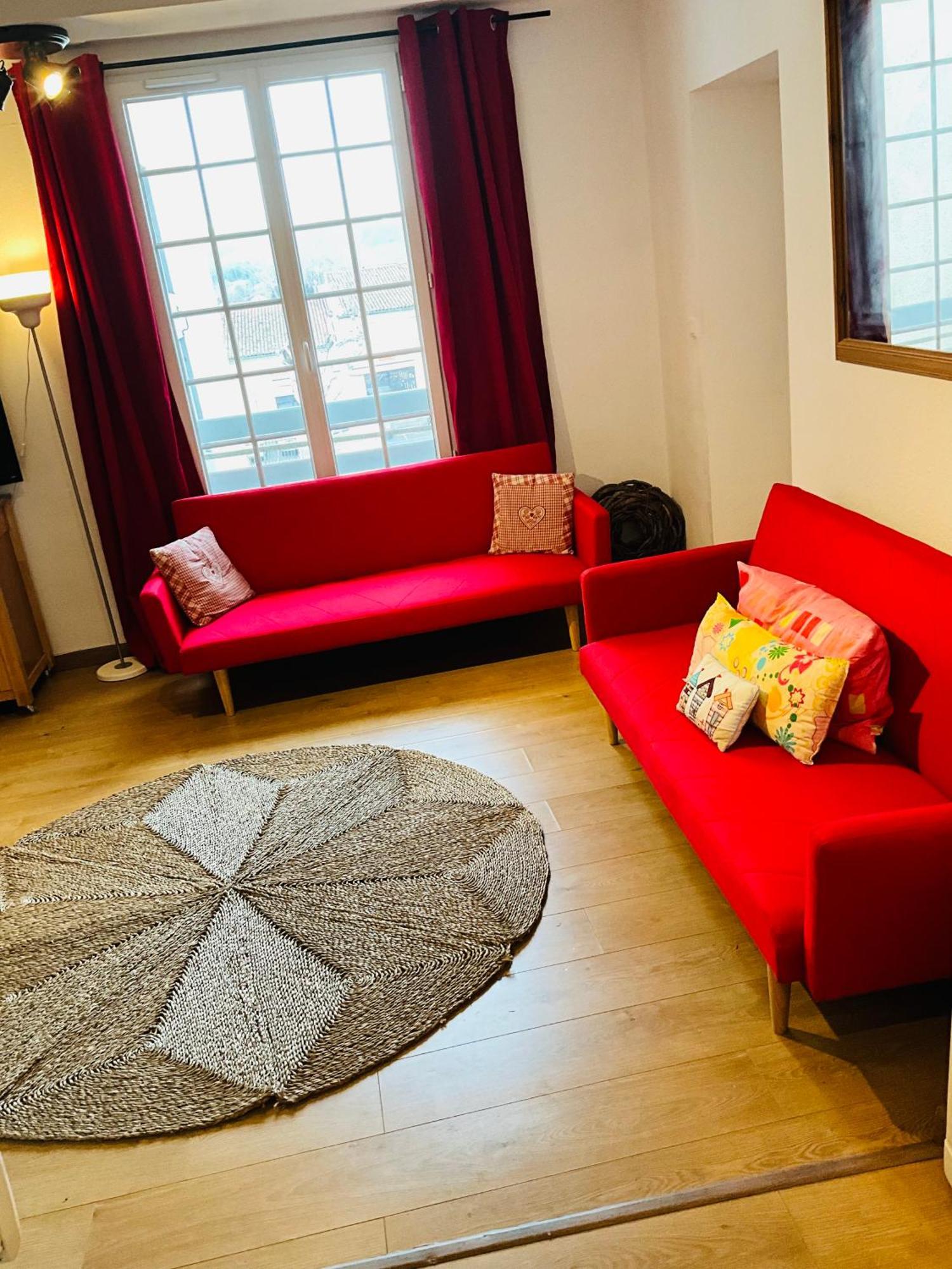 No 14 , 15 Meters Plein Centre Mirepoix Apartment Tres Calme Netflix ,Terrace Sleeps 4 70 M2 Luaran gambar